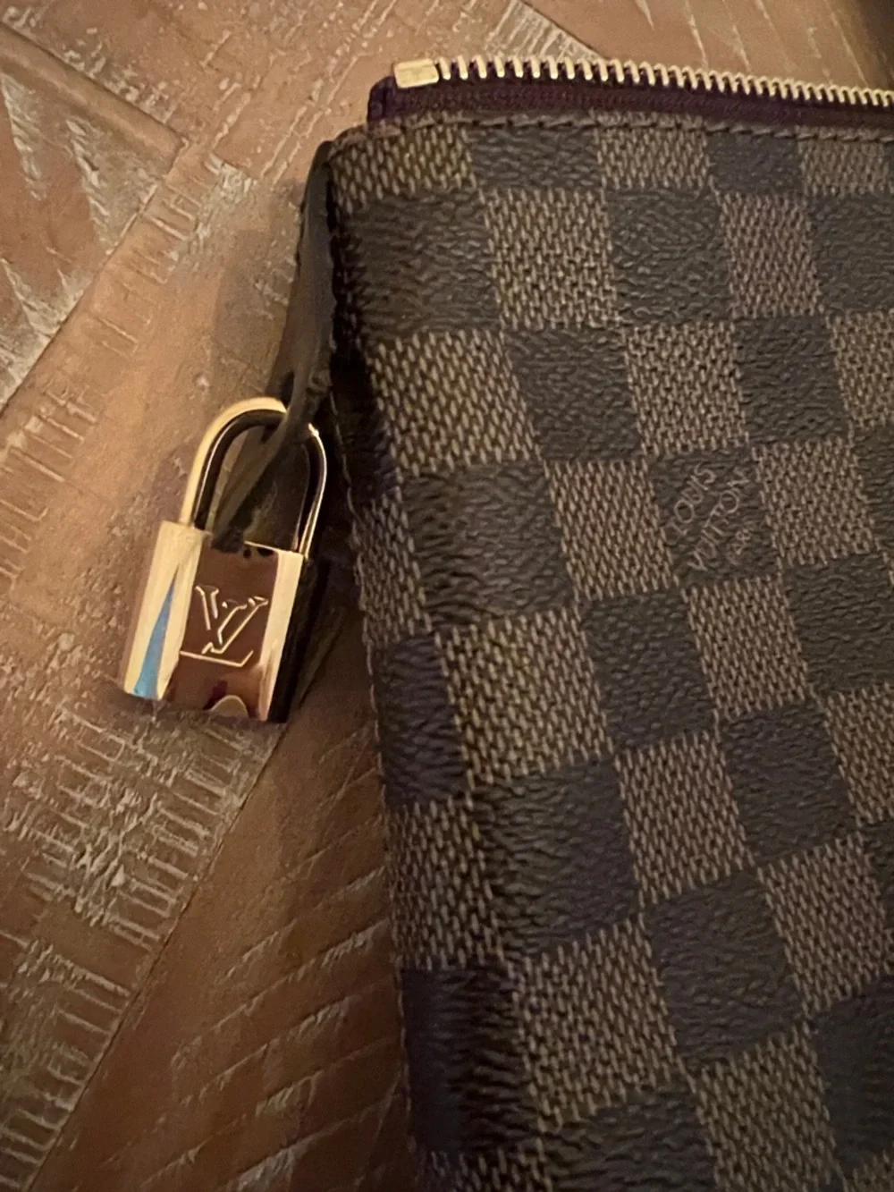 Louis Vuitton Damier Ebene Checkered Tote - Dark Brown & Chocolate - Picture 4 of 7